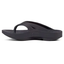 OOfos Unisex OOriginal Sandal - Black- Regular (D) 10 OOfos Unisex OOriginal Sandal - Black- Regular (D) -EveryShoes Shop 1000BLK shot4 932x680 d8686cd2 6628 4c0f 8698 93c9182c8631